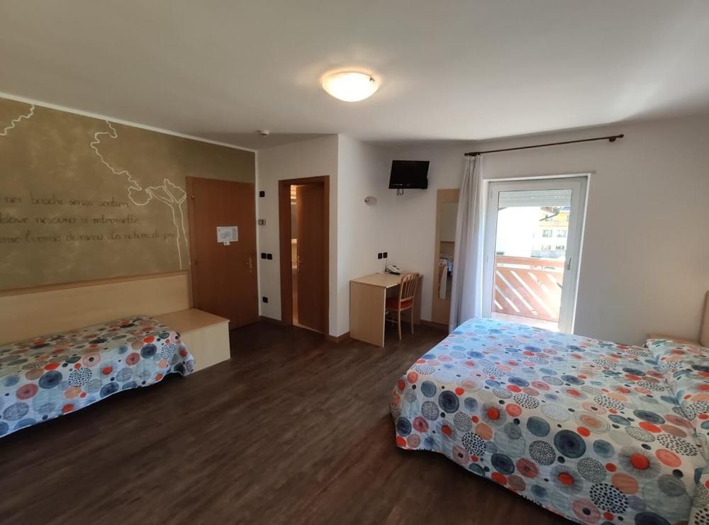 Room image 5